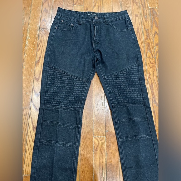 Men's Blue Jeans - Picture 3 of 12